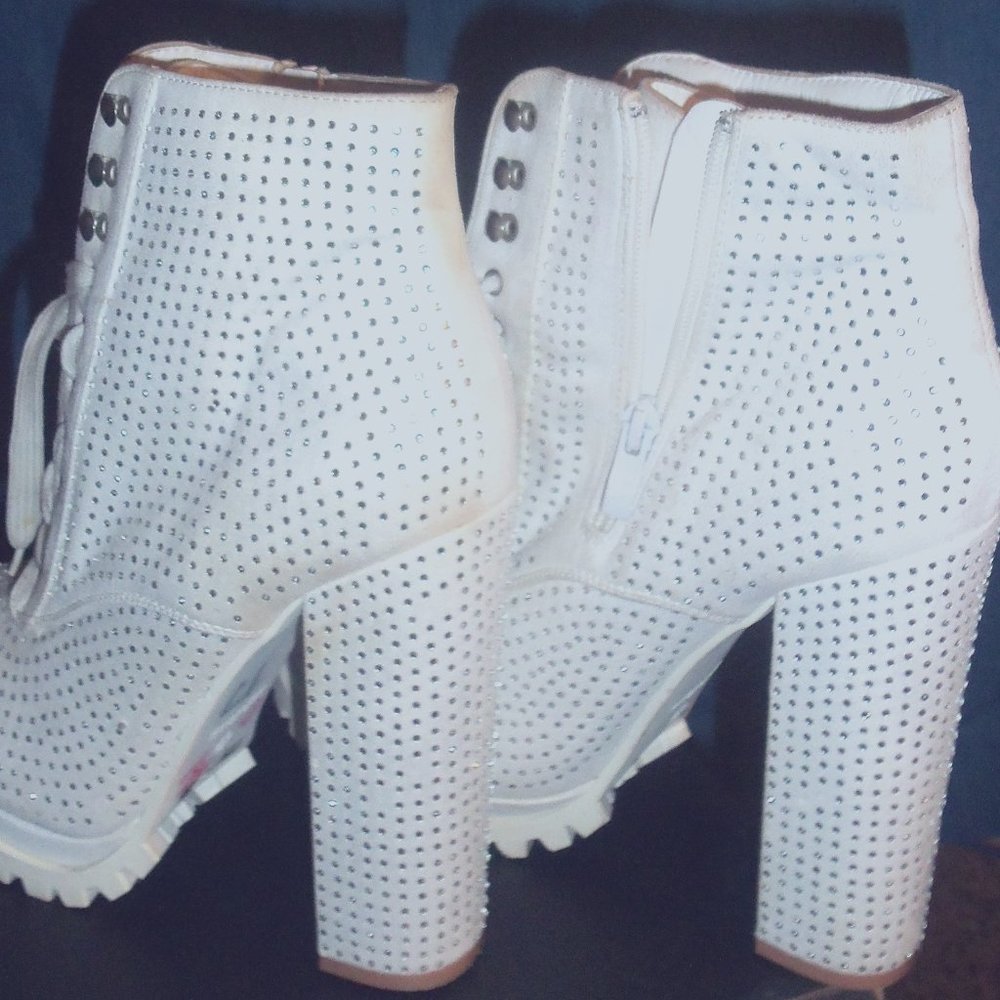 sequence boots - Picture 3 of 3